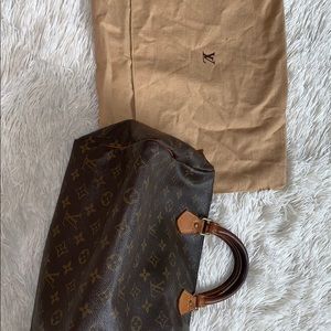 ***REPOSH*** Louis Vuitton Speedy 30